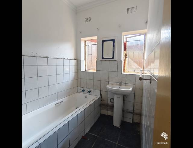 3 BEDROOM HOUSE FOR SALE IN VANDERBIJLPARK CW 6